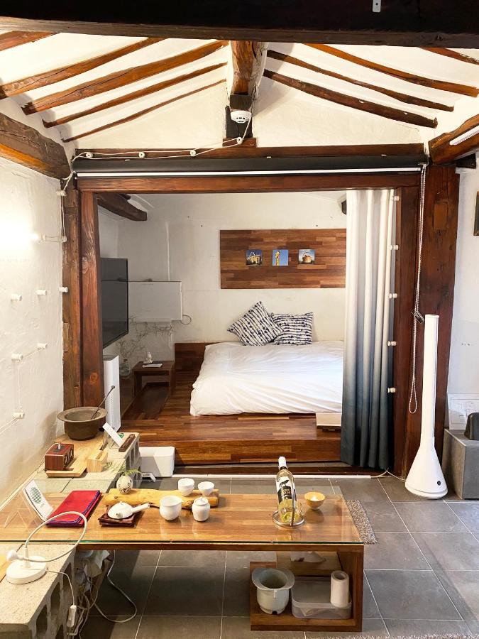 סיאול Viva La Vida - Jongno Hanok Private House מראה חיצוני תמונה